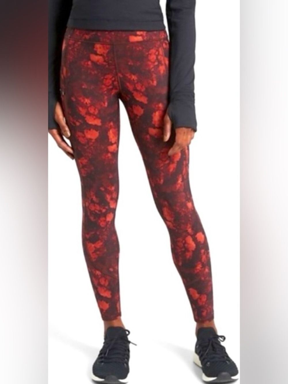 Athleta Rainier Printed Tight High Rise Leggings XS in red & black smoke print